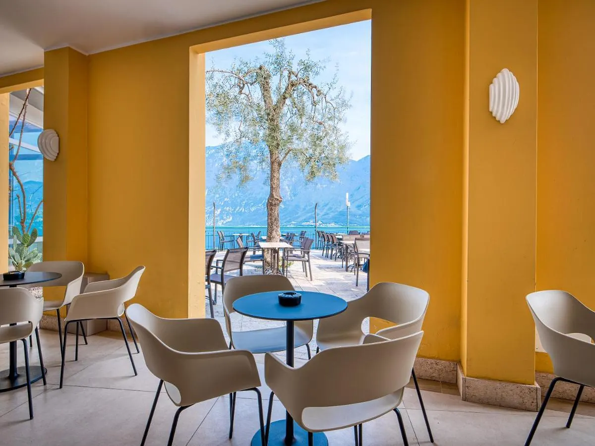 Hotel Cristina Limone sul Garda