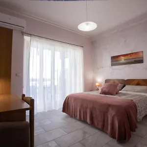 https://etna-sea-house.sicilyhotelsitaly.net