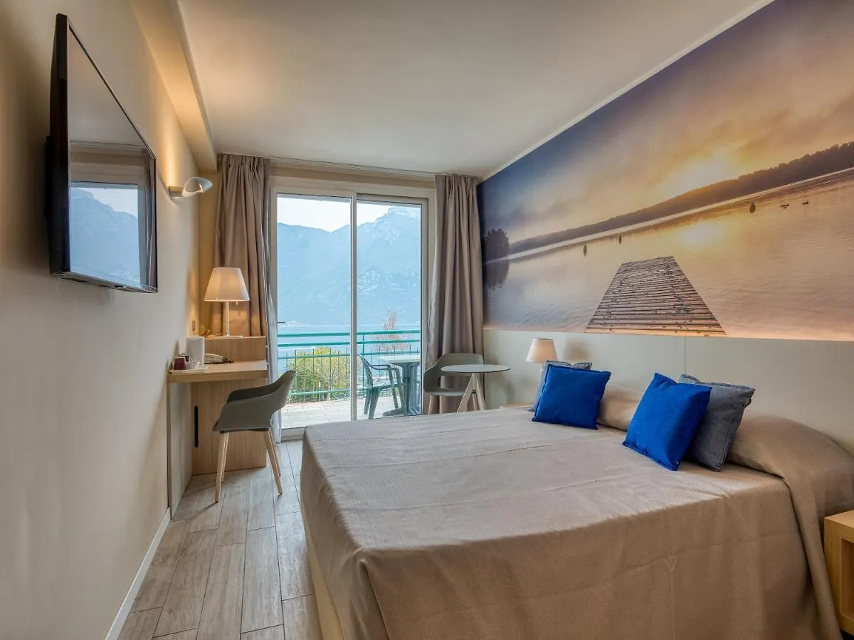 Hotel Cristina Limone sul Garda