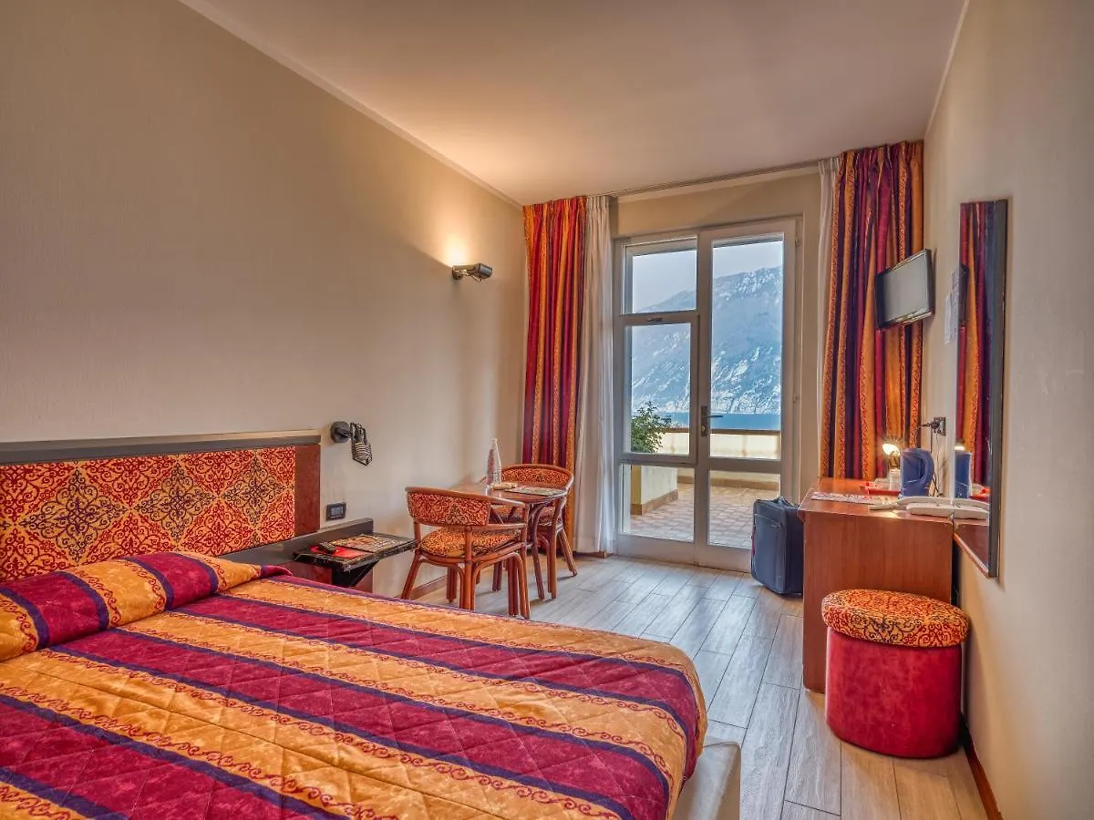 Hotel Cristina Limone sul Garda